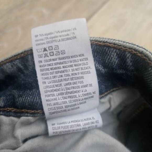 American Eagle stretch Mom Jeans high waist size 2 - Picture 10 of 11